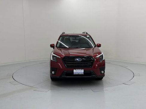 Certified 2024 Subaru Forester Limited image 9
