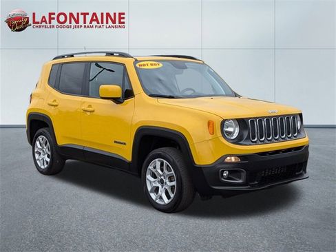 Used 2018 Jeep Renegade Latitude w/ Cold Weather Group image 7