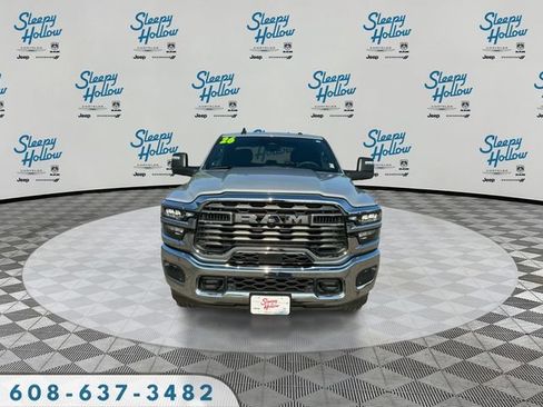 Used 2026 RAM 2500 Big Horn AWD/4WD image 2