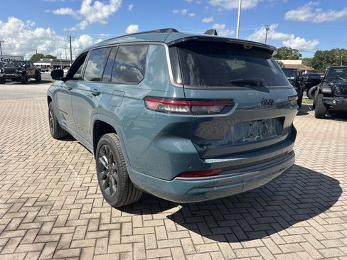 New 2026 Jeep Grand Cherokee L Limited AWD/4WD image 9