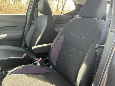 Used 2018 Nissan Kicks SV image 20