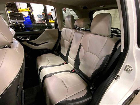 Used 2020 Subaru Forester Limited image 21