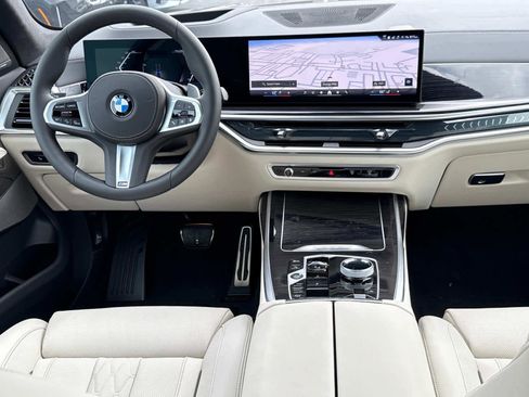 New 2026 BMW X7 xDrive40i w/ Executive Package image 17