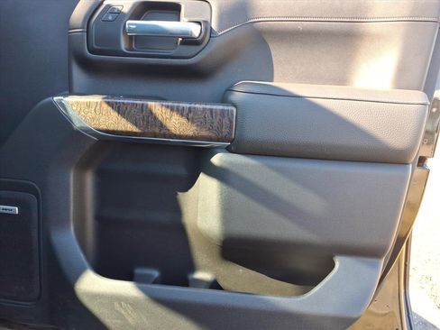 Used 2020 GMC Sierra 2500 Denali w/ Denali Ultimate Package image 12