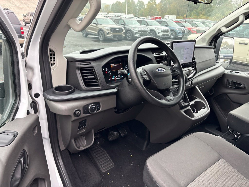 Used 2025 Ford Transit 350 XLT RWD image 7