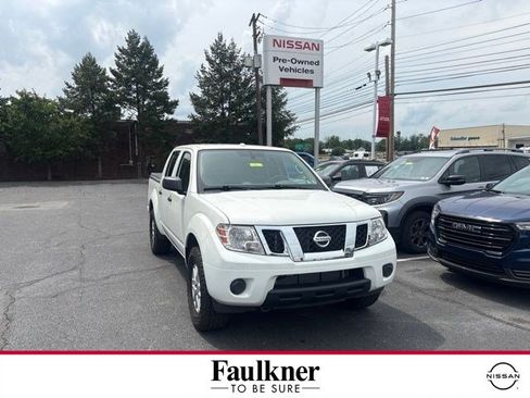 Used 2016 Nissan Frontier SV AWD/4WD image 1