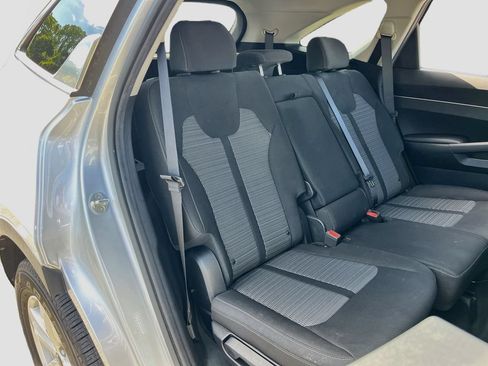 Used 2022 Kia Sorento LX FWD image 25