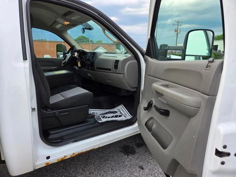 Used 2008 Chevrolet Silverado 3500 W/T RWD image 15