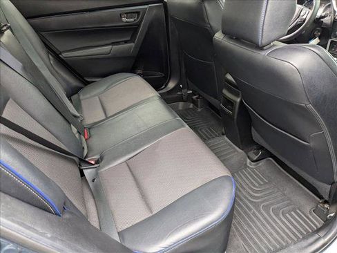 Used 2019 Toyota Corolla SE image 18