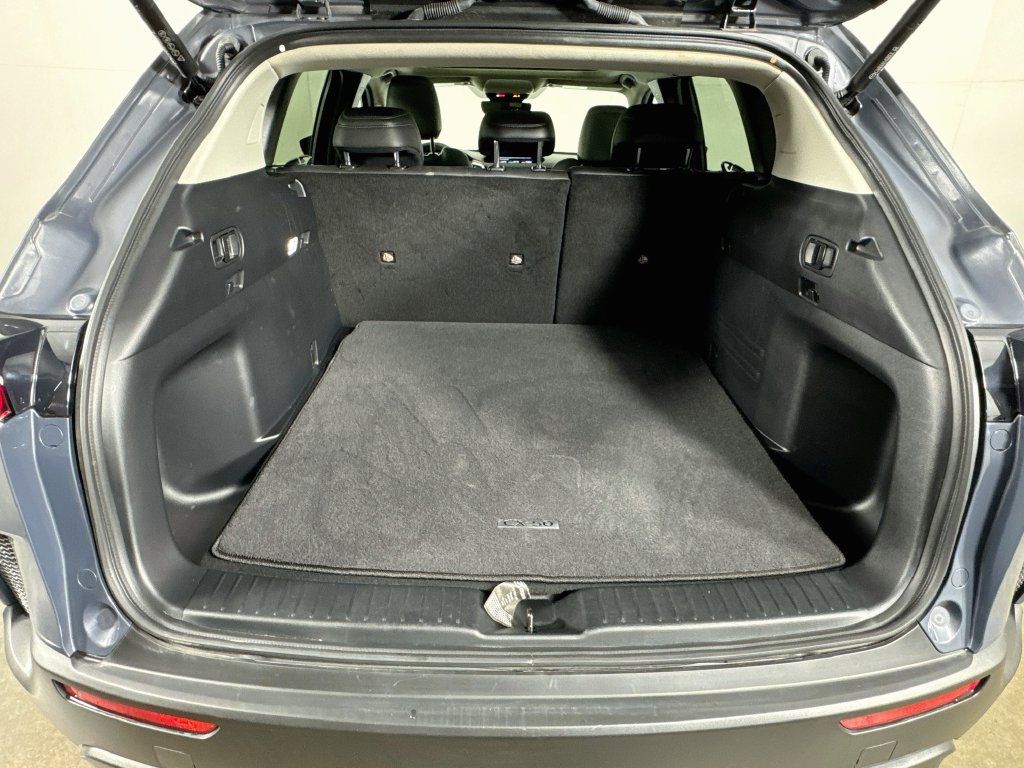 Used 2025 MAZDA CX-50 AWD 2.5 S w/ Premium Plus Pkg image 32