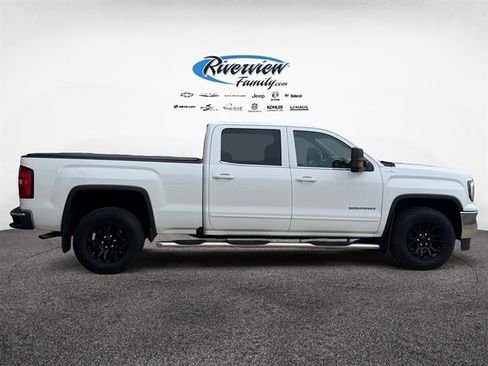 Used 2018 GMC Sierra 1500 SLE w/ Max Trailering Package AWD/4WD image 6