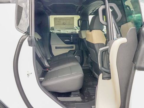 Used 2026 GMC Hummer EV SUV AWD/4WD image 16