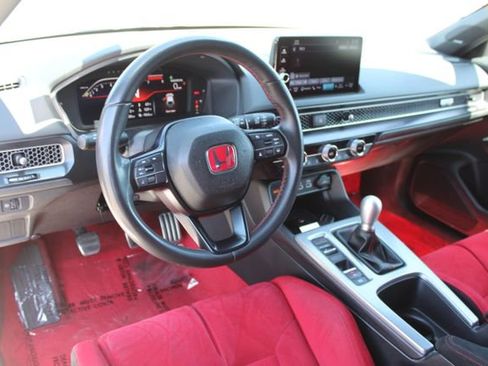 Used 2025 Honda Civic Type R image 15
