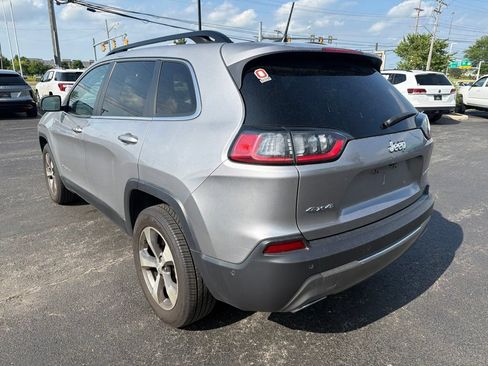 Used 2022 Jeep Cherokee Limited AWD/4WD image 3