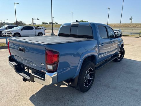 Used 2019 Toyota Tacoma SR5 RWD image 10