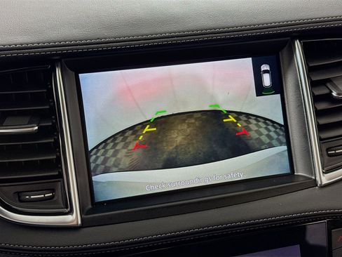 Used 2022 INFINITI QX50 Luxe image 2