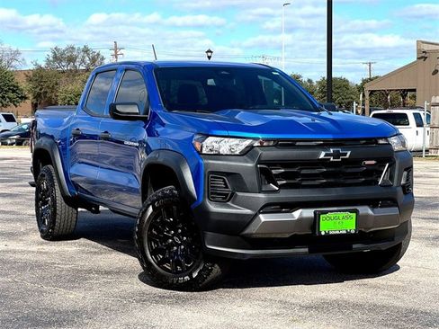 Used 2023 Chevrolet Colorado Trail Boss image 1