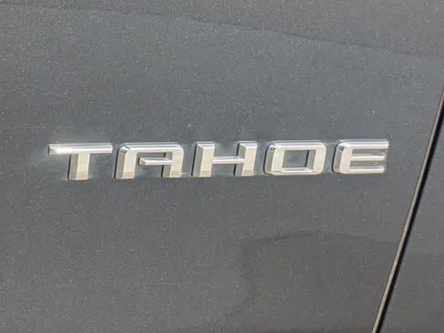 Used 2021 Chevrolet Tahoe Premier AWD/4WD image 12