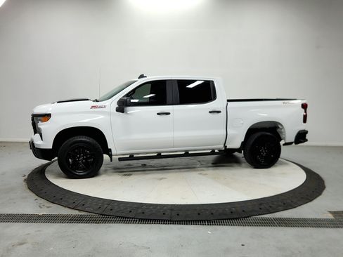 Used 2022 Chevrolet Silverado 1500 Custom Trail Boss AWD/4WD image 5