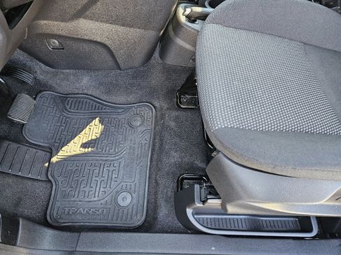 Used 2018 Ford Transit Connect XL image 14