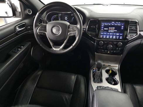 Used 2019 Jeep Grand Cherokee Overland AWD/4WD image 20