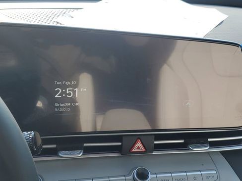 New 2026 Hyundai Elantra Limited FWD image 27