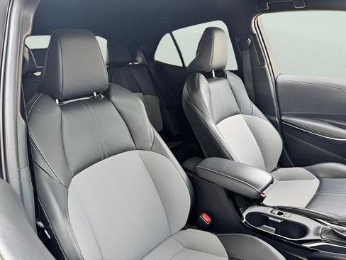 Used 2025 Toyota Corolla XSE image 42