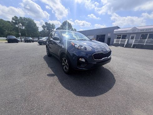 Used 2022 Kia Sportage LX AWD/4WD image 13