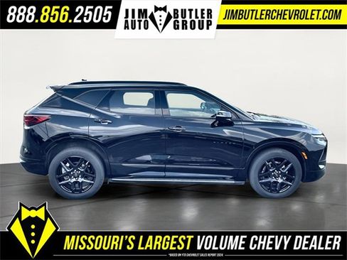 Used 2023 Chevrolet Blazer RS w/ Driver Confidence II Package image 2
