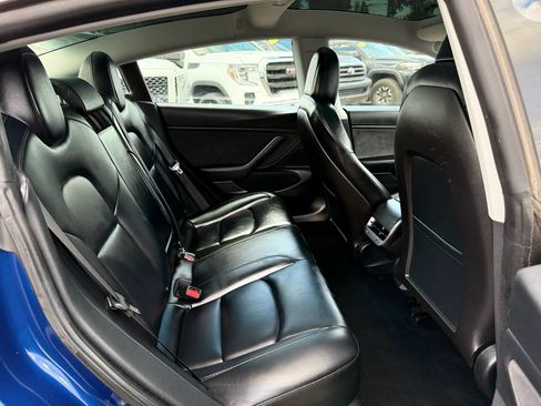 Used 2020 Tesla Model 3 Performance AWD/4WD image 18
