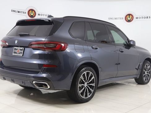 Used 2022 BMW X5 xDrive40i w/ M Sport Package AWD/4WD image 3