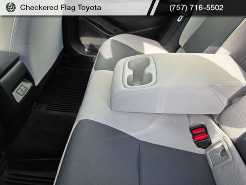 Used 2023 Toyota Corolla LE image 39