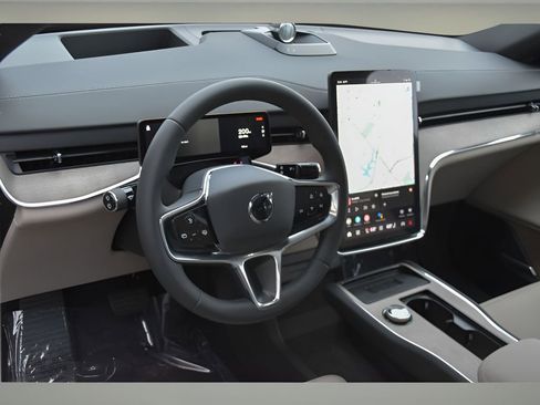 Used 2025 Volvo EX90 Ultra image 9