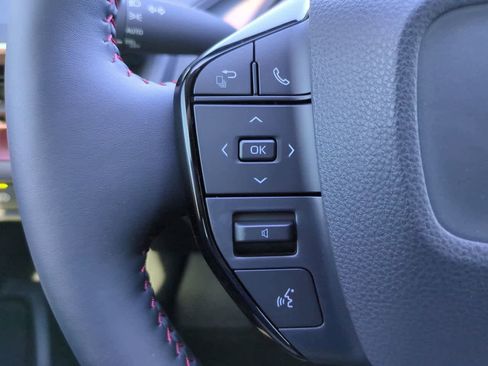 New 2026 Toyota Prius Plug-In Hybrid FWD image 24