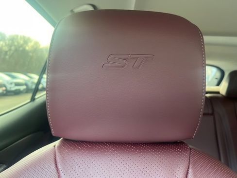 New 2026 Buick Envision Sport Touring image 19