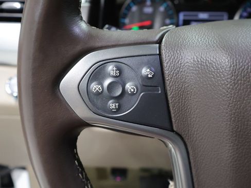 Used 2016 Chevrolet Suburban LT AWD/4WD image 34
