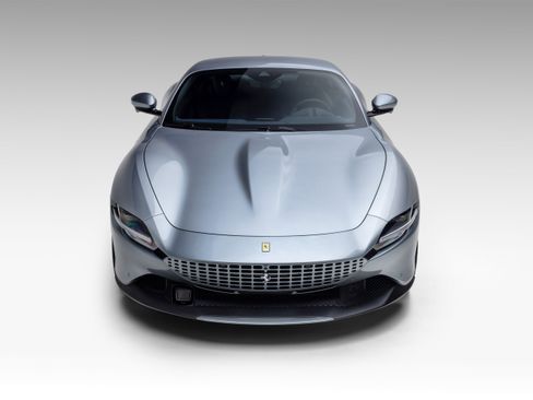 Used 2023 Ferrari Roma image 6