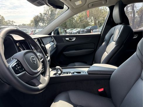 Certified 2025 Volvo XC60 B5 Plus image 26