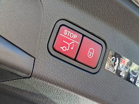 New 2026 Mercedes-Benz GLE 53 AMG 4MATIC Coupe image 6