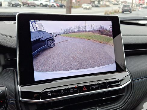 New 2026 Jeep Compass Limited image 14