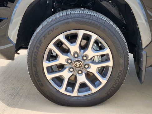 Used 2026 Toyota Tundra 1794 Edition AWD/4WD image 10