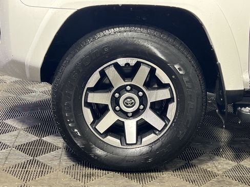Used 2024 Toyota 4Runner TRD Off-Road image 12