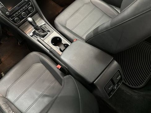 Used 2017 Volkswagen Passat 1.8T SE FWD image 26