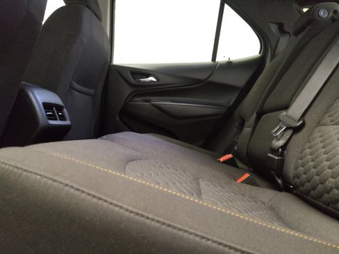 Used 2020 Chevrolet Equinox LT FWD image 18