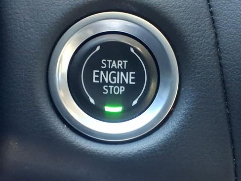 Used 2021 Chevrolet Tahoe Z71 image 26