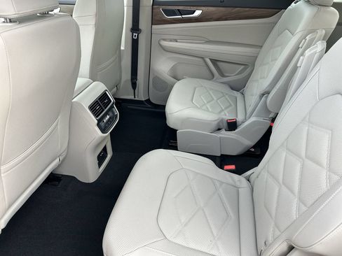 New 2026 Volkswagen Atlas SE AWD/4WD image 13