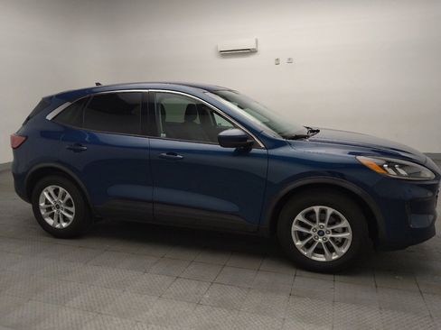 Used 2020 Ford Escape SE FWD image 11