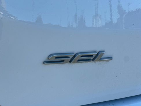 Certified 2022 Ford Edge SEL w/ Convenience Package AWD/4WD image 25