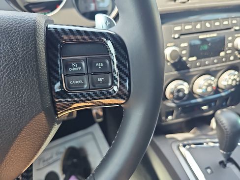 Used 2014 Dodge Challenger SXT Plus RWD image 15