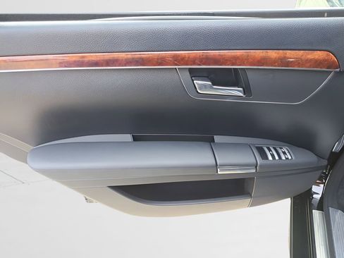 Used 2007 Mercedes-Benz S 550 image 8